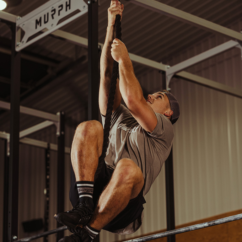 Black climbing rope 16' / 22' Murph